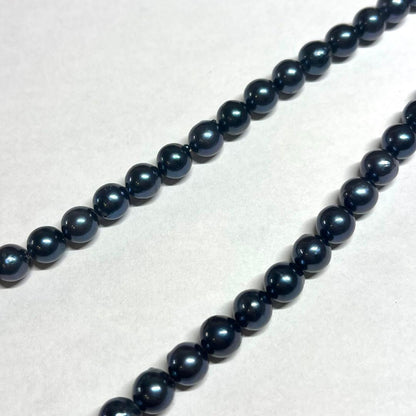 Akoya Pearl black pearl necklace and matching earrings set with pearls sized 6.5-7.0mm and 43cm necklace length