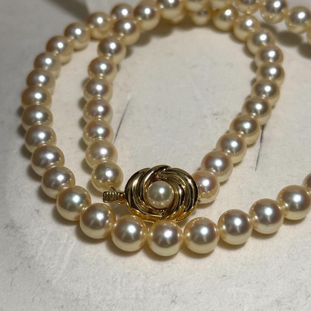 Tasaki Golden Pearl Akoya pearl necklace with 7.0-7.5 mm pearls and silver clasp on a 43 cm chain