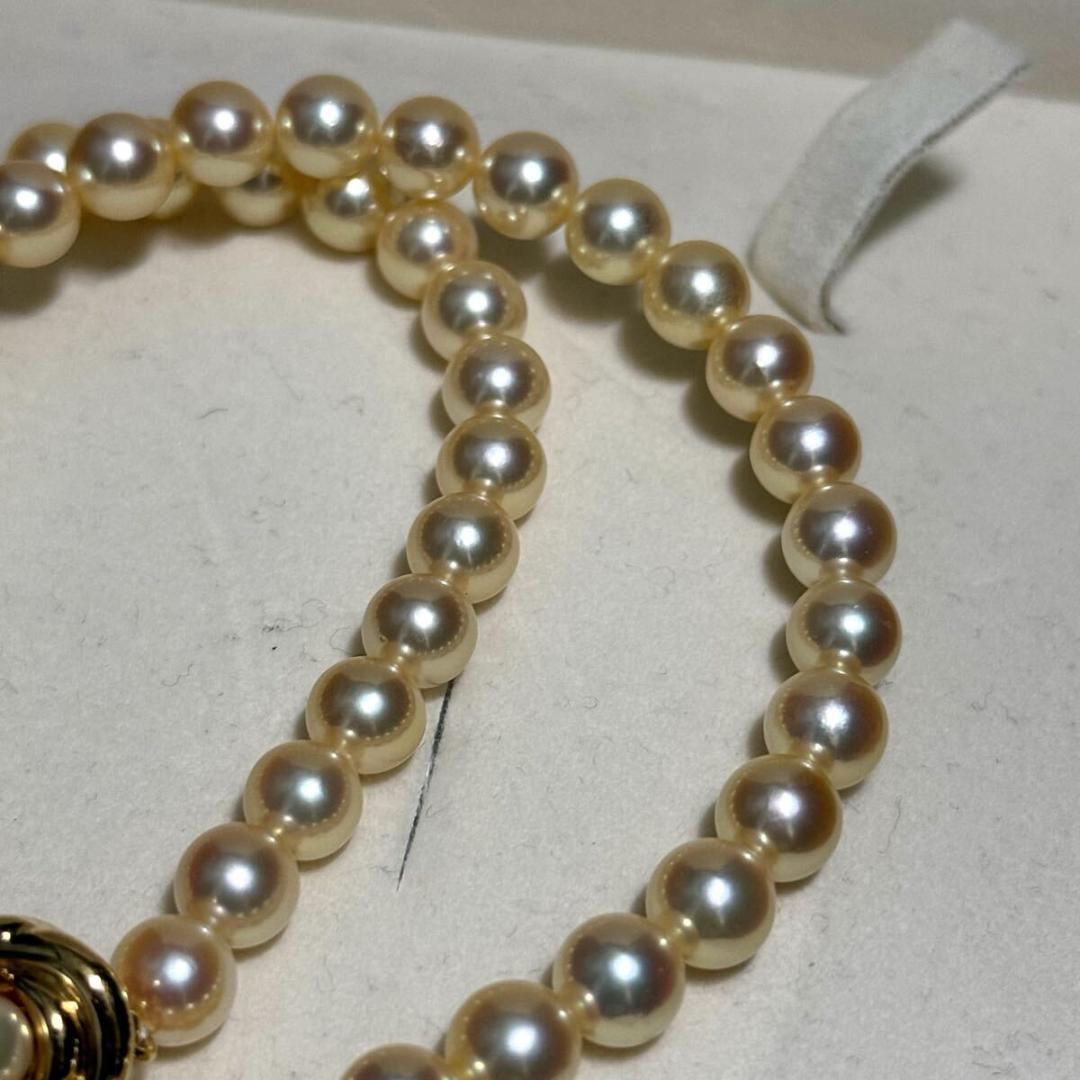 Tasaki Golden Pearl Akoya pearl necklace with 7.0-7.5 mm pearls and silver clasp on a 43 cm chain