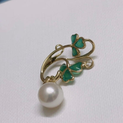 Tamaki TASAKI K18 gold pendant top with enamel and a single Akoya pearl