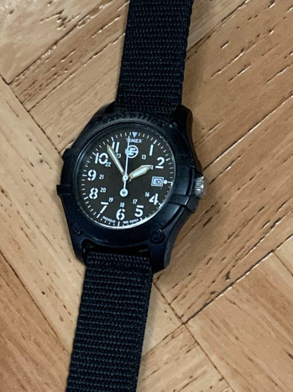 TIMEX 905 S9 QZ Quartz Men's Watch — Japanese