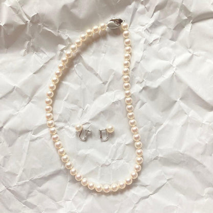 Akoya genuine pearl necklace and matching earrings set in silver white gold with 7-7.5mm pearls