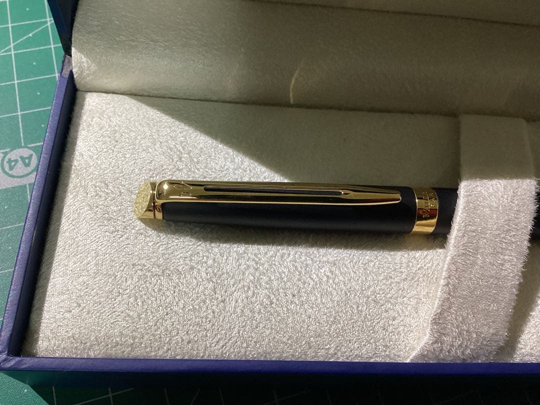 Used WATERMAN mechanical pencil with 0.5mm rotating retractable tip and small scratch at the tip
