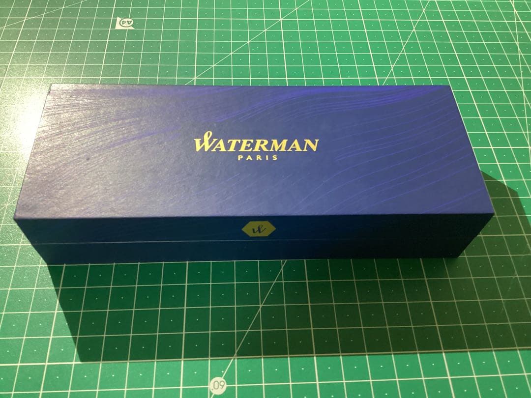 Used WATERMAN mechanical pencil with 0.5mm rotating retractable tip and small scratch at the tip