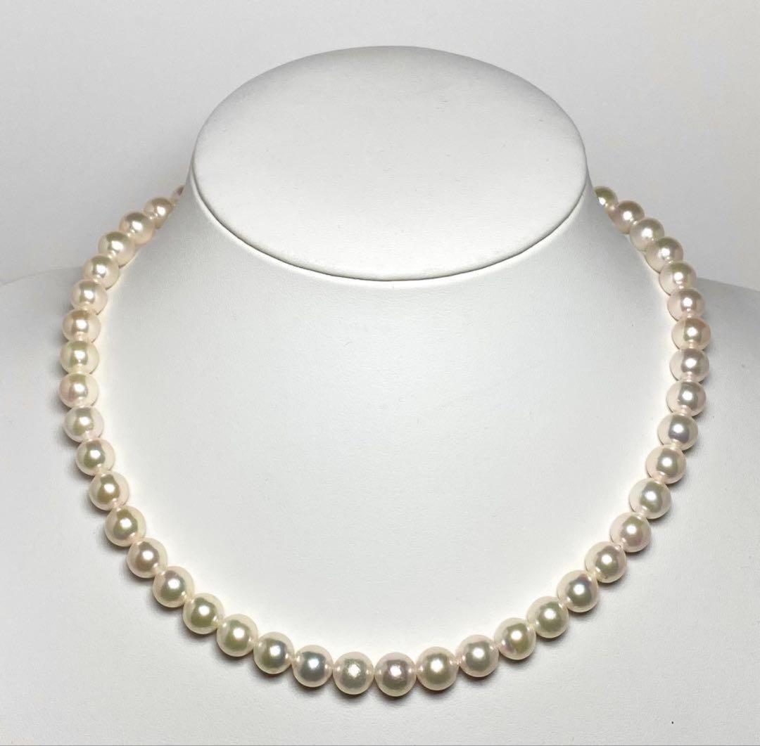 D2215 large Akoya pearl necklace with 8.0-8.5mm pearls measuring 42 cm length