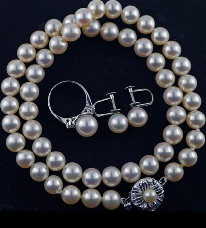 Akoya pearl jewelry set with 8.0mm necklace, pt900 diamond ring, and Pt850 earrings