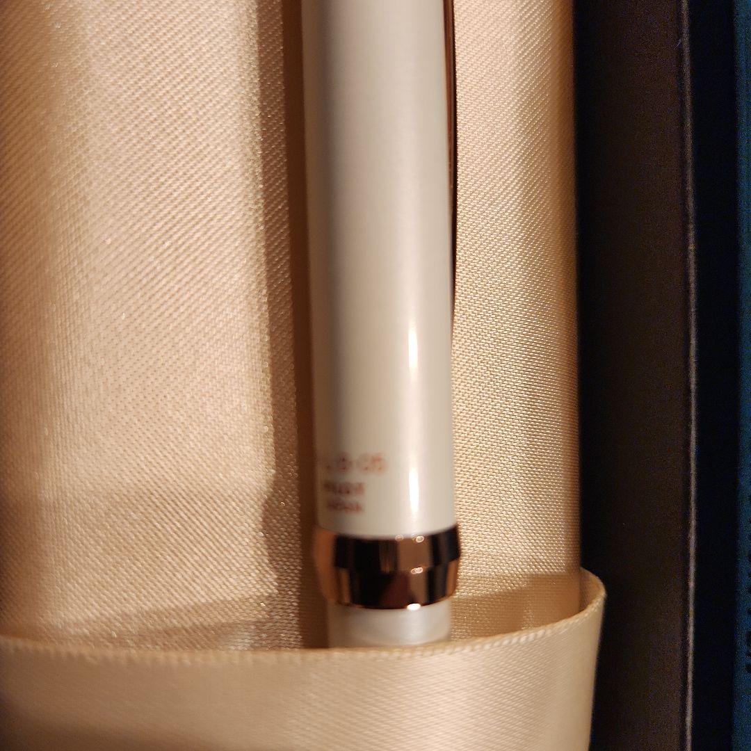 Pilot Multi-function Pen Z-CR-HN with ballpoint pen, mechanical pencil, three colors, and included case