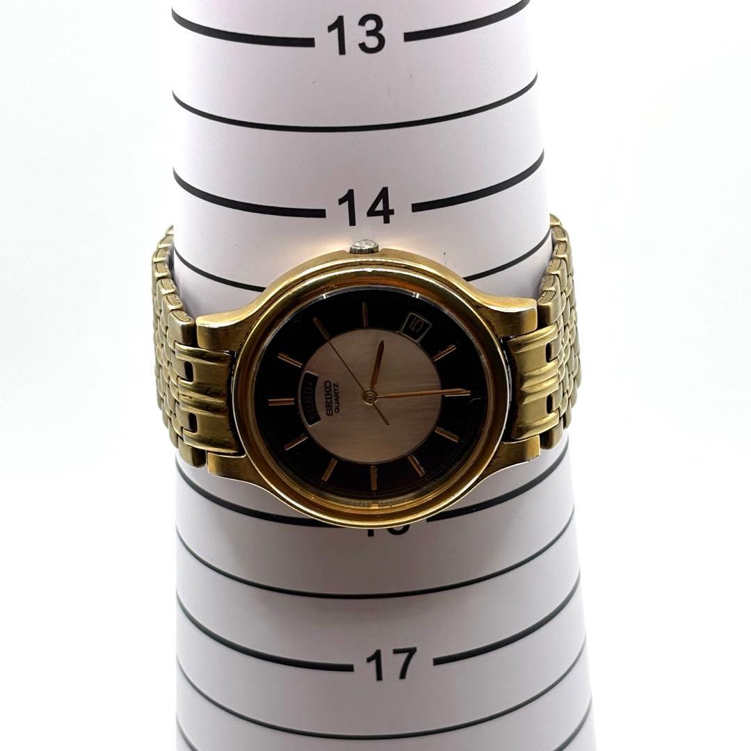 SEIKO Day-Date Quartz Men's Watch — Japanese