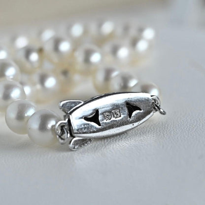 Tasaki Akoya pearl necklace with 6.5mm round pearls and silver clasp, 40cm length