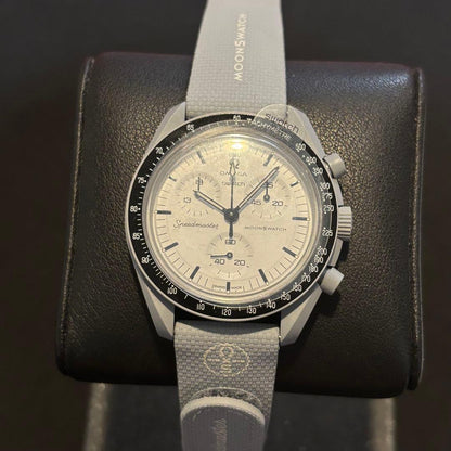 swatch MoonSwatch 1965 Quartz Men's — Japanese