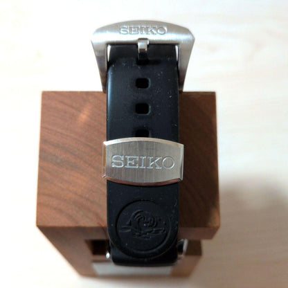 SEIKO V157-0BT0 Solar Men's Watch — Japanese