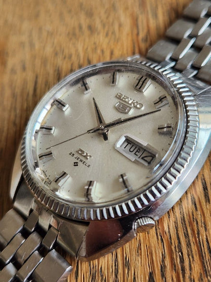 SEIKO 5 Deluxe FD Automatic Men's Watch — Japanese