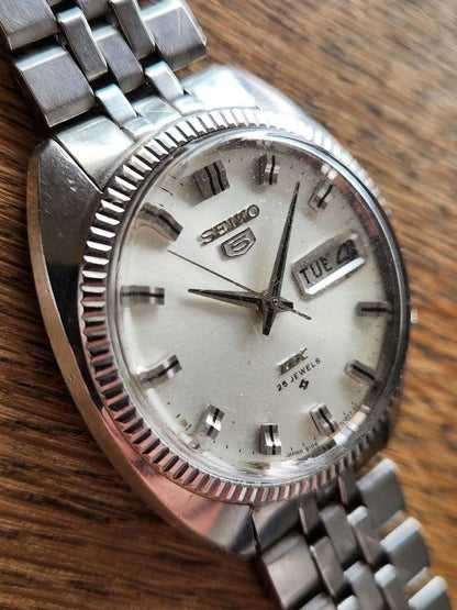 SEIKO 5 Deluxe FD Automatic Men's Watch — Japanese