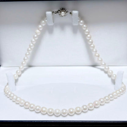 Akoya genuine pearl necklace with 6.8-6.9mm white pearls and silver clasp, 45.5 cm length