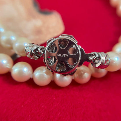 A33 Akoya pearl necklace with approximately 6mm genuine pearls on a 44cm cord