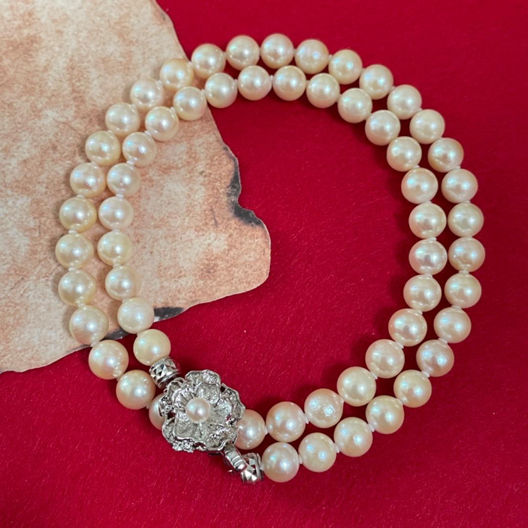 A33 Akoya pearl necklace with approximately 6mm genuine pearls on a 44cm cord