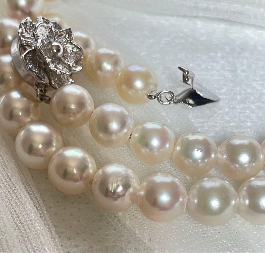 Vintage Akoya pearl necklace with 59 white semi-round pearls, 8mm size, 46cm length