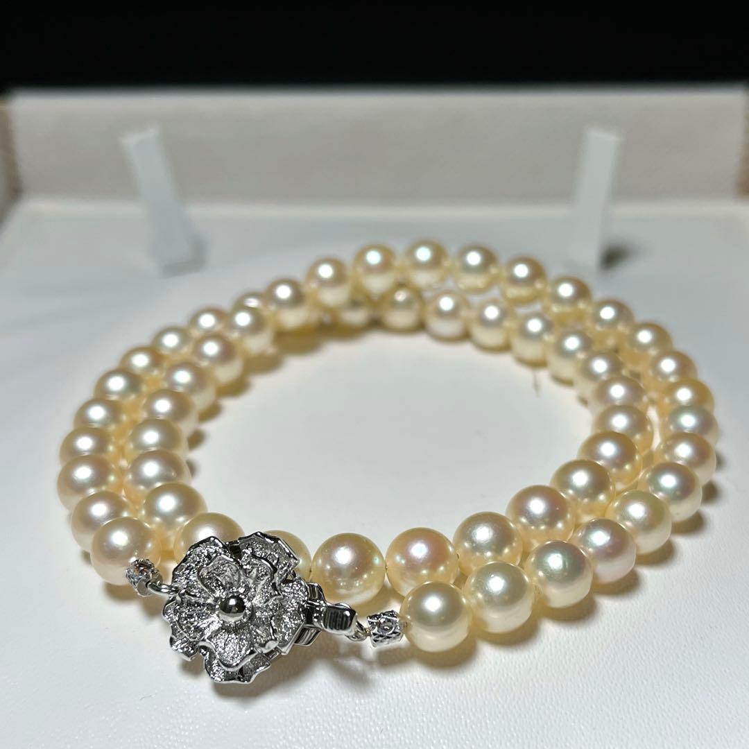 Akoya pearl necklace with 6.8-7.2mm cream white pearls and silver fittings, 41cm length