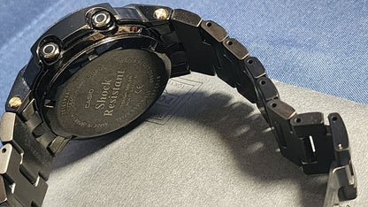 CASIO AWM-500GC-1AJR Solar Men's Watch — Japanese