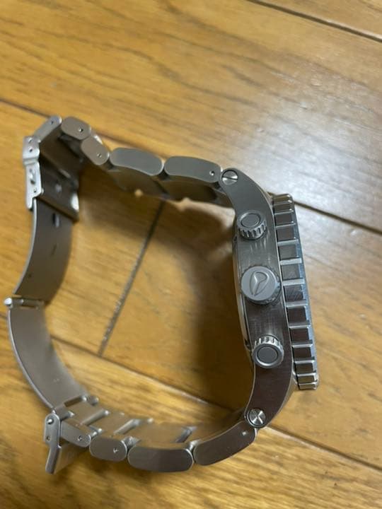NIXON SBTR009 Quartz Men's Watch — Japanese
