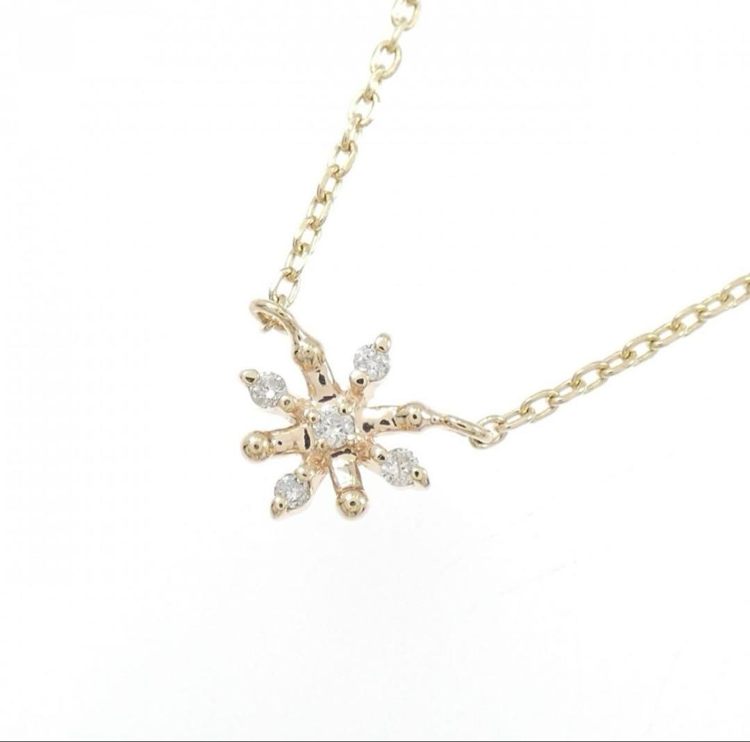Agat diamond necklace featuring a 0.03CT snowflake pendant with a 6.5x6.7 mm size on a slim chain