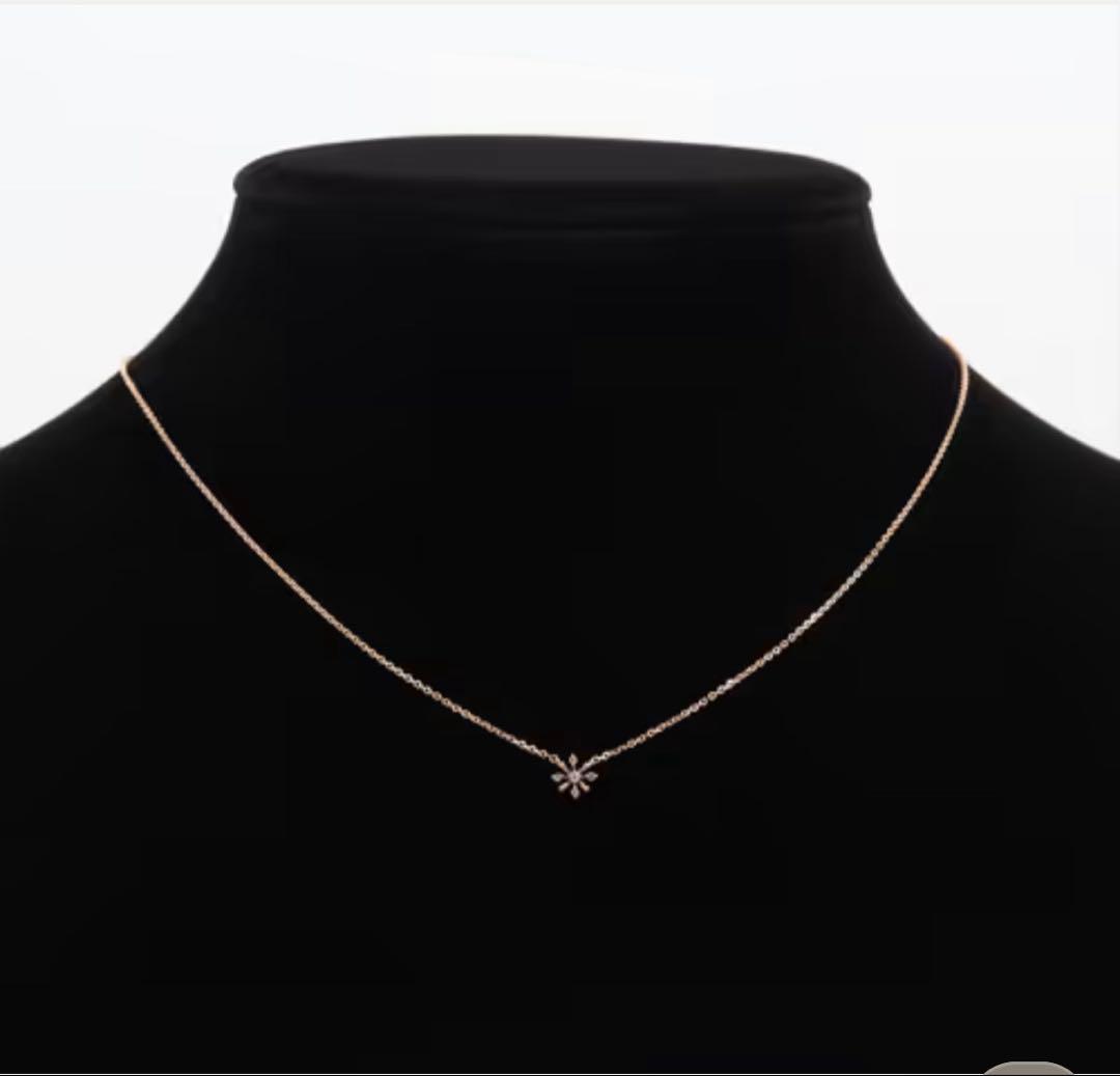 Agat diamond necklace featuring a 0.03CT snowflake pendant with a 6.5x6.7 mm size on a slim chain