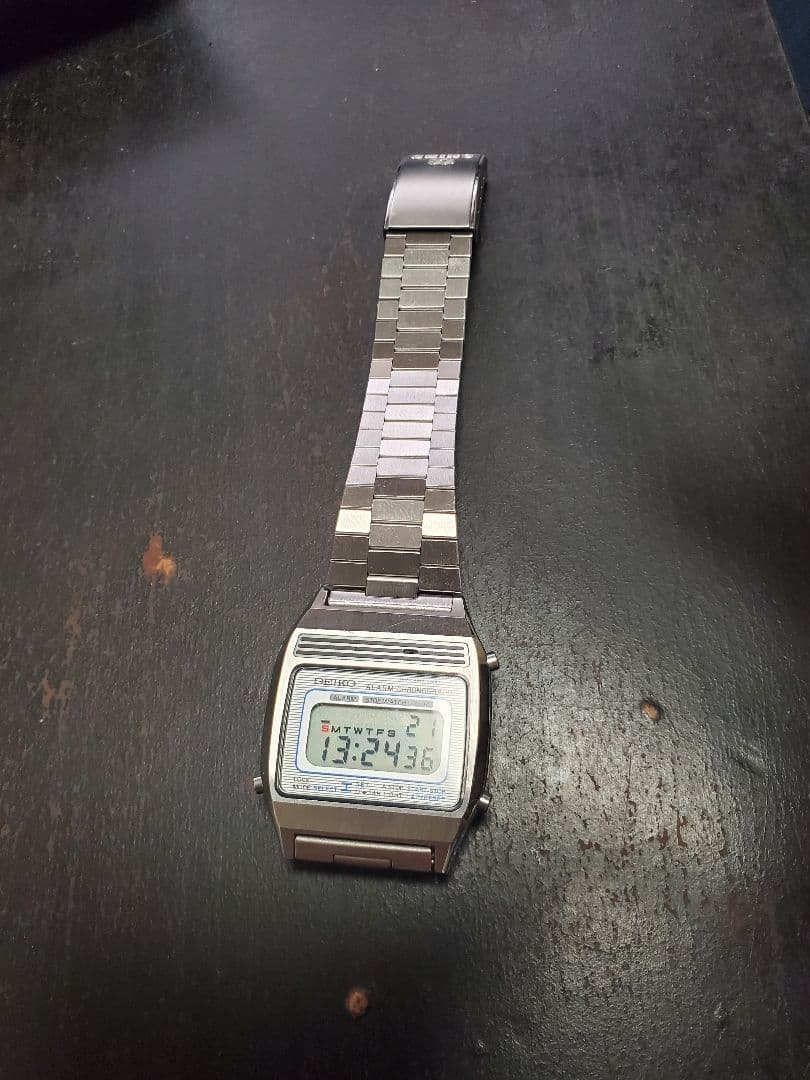 SEIKO Data 2000 Digital Men's Watch — Japanese