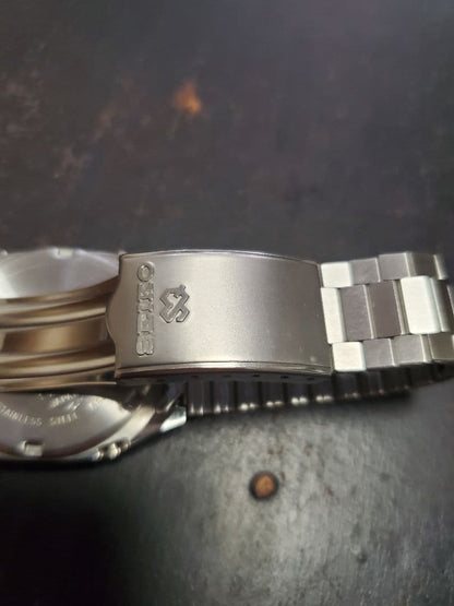 SEIKO Data 2000 Digital Men's Watch — Japanese