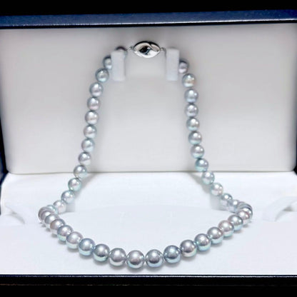 Akoya pearl necklace with 8.1-8.4mm gray pearls on a 43cm silver fastener chain