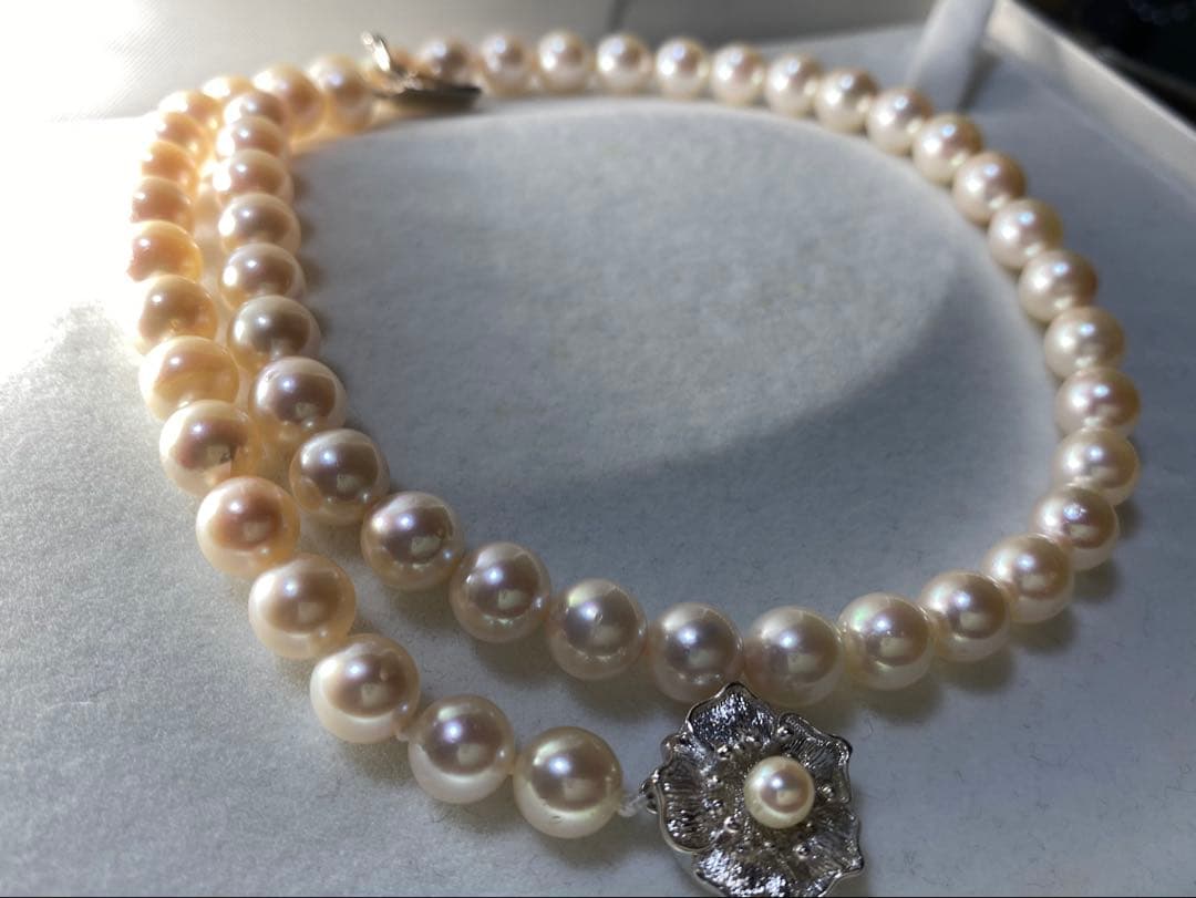Seto Inland Sea Akoya pearl necklace with over 50 pearls, 7.8mm diameter, 43cm length, and silver clasp