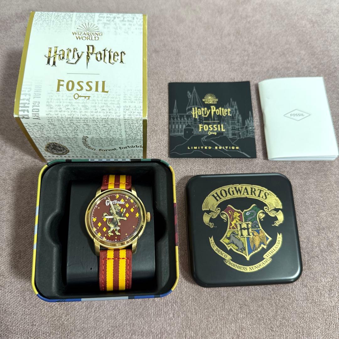 FOSSIL Harry Potter Gryffindor Men's Watch — Japanese