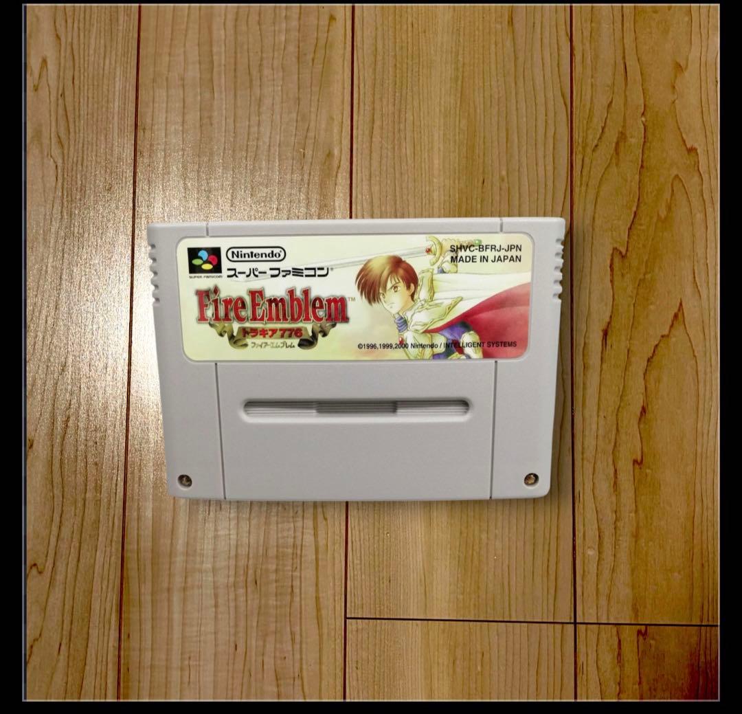 Fire Emblem Thracia 776 game cartridge box for SNES with artwork and logo