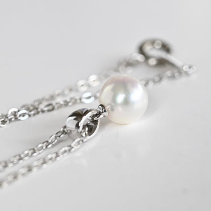 Aurora Hanadama Mikimoto Akoya round pearl pendant necklace in silver with 44.5 cm chain length
