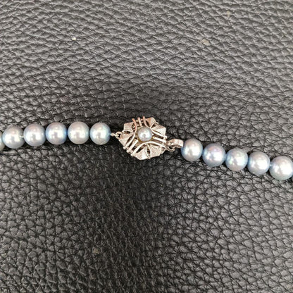 Akoya pearl necklace with ice blue pearls and silver SV925 clasp, 42.8 cm length, pearls 6.8-7.2 mm diameter