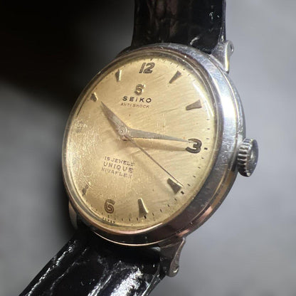 SEIKO 1950s Red Mechanical 15J Manual Wind S Mark Men's Watch — Japanese
