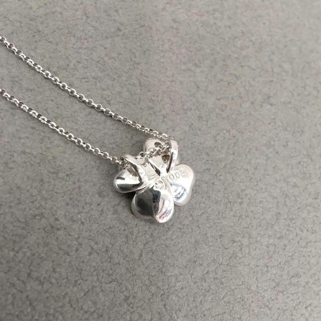 TASAKI K18 white gold necklace with 0.02 carat diamond pendant measuring 11mm by 11mm on a 41cm chain
