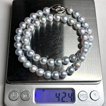 Blue Akoya pearl necklace measuring 8-8.5mm pearls on a 44cm strand with certificate