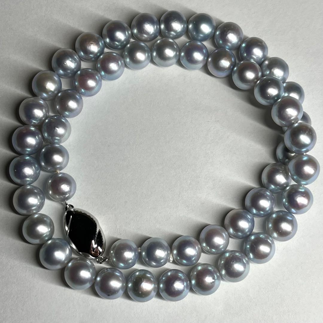 Blue Akoya pearl necklace measuring 8-8.5mm pearls on a 44cm strand with certificate