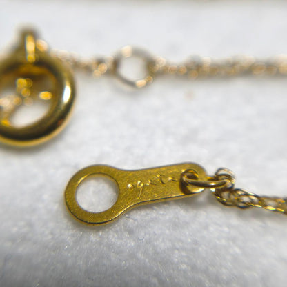 Close-up of Agate K18 screw chain necklace with 41cm length on white background