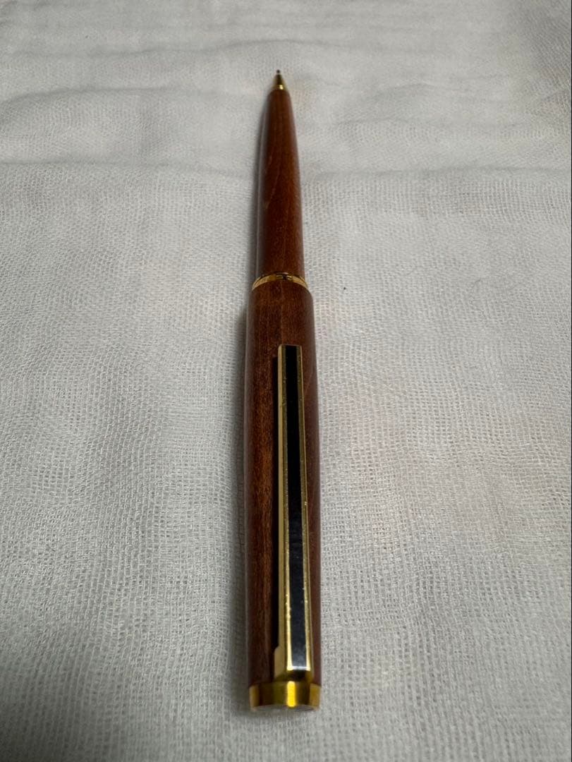 PILOT 0.5 CUSTOM mechanical pencil made of Japanese Zelkova wood with a 0.5mm lead tip