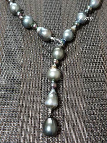 Black Tahitian Keshi pearl necklace with Akoya pearls, 61cm length, featuring large and small pearls