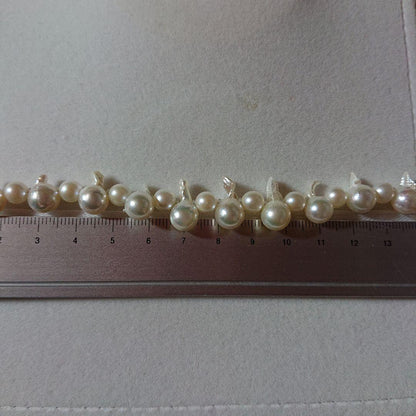 Akoya Pearl and Cleopatra Pearl Necklace 46 cm with mixed pearl sizes and SILVA engraved clasp, new condition