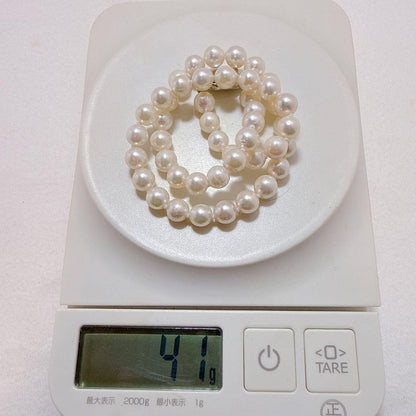 Akoya pearl necklace featuring 8.2mm round real pearls on a 43cm silver chain with silver findings