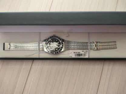 TIMEX Q TIMEX ブラックステンレス メッシュ Quartz Men's Watch — Japanese