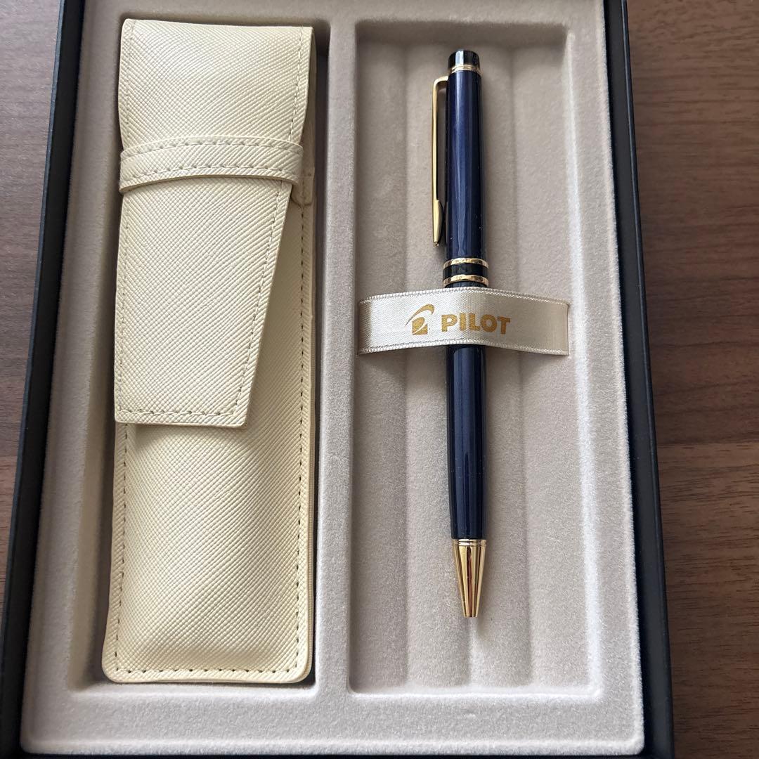PILOT navy blue ballpoint pen Z-GR-SBN with protective case and two refill tips included