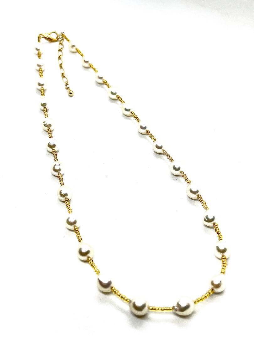Akoya pearl white pearl station necklace featuring 6-6.5mm pearls and K18 gold leaf parts on a 41-46cm chain
