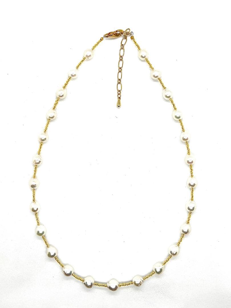 Akoya pearl white pearl station necklace featuring 6-6.5mm pearls and K18 gold leaf parts on a 41-46cm chain