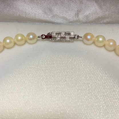 Akoya pearl necklace in SV silver with 42 cm length and round white pearls sized 6.0 to 6.5 mm