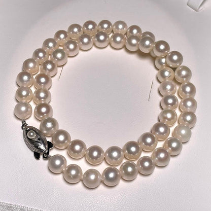 Aqua Pearl Teri-Wrapped Akoya Pearl Necklace with round white pearls 7.0-7.4mm and silver clasp, 41.3 cm long
