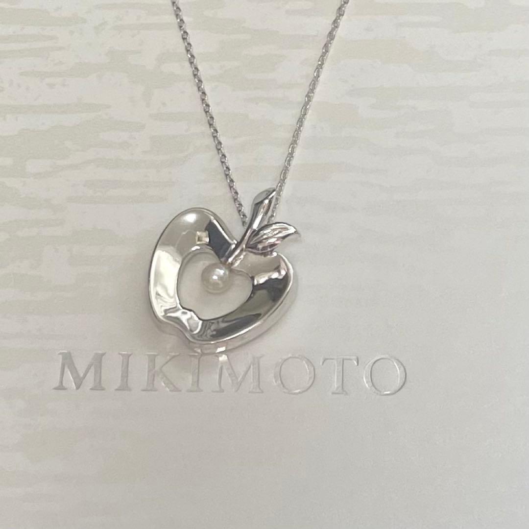 Mikimoto silver apple-shaped pendant with 4mm Akoya baby pearl on a 40cm chain